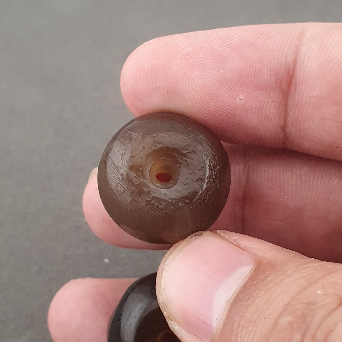Vintage Himalayan Tire Shape Natrual Suliemani Agate Beads Lot of 2
