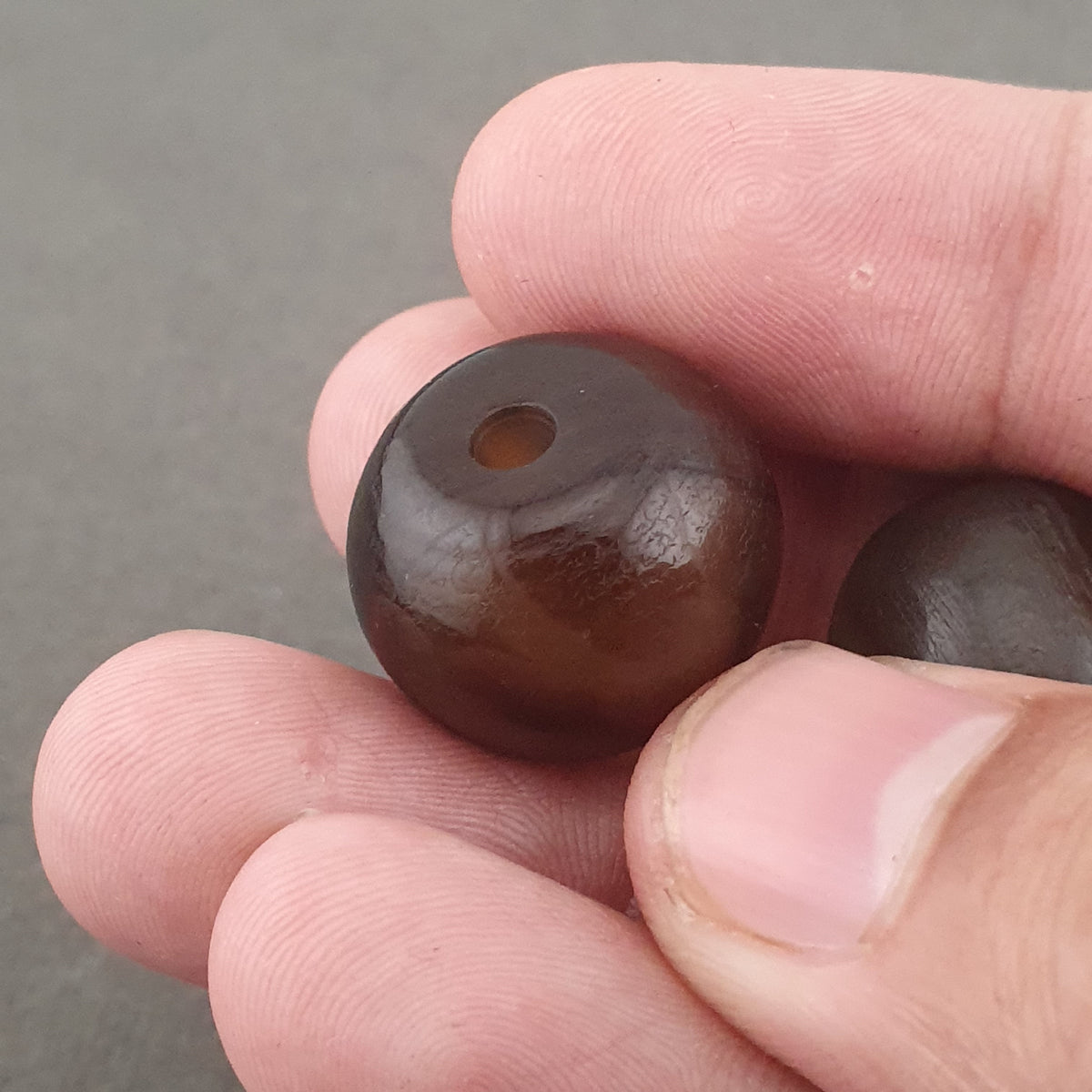 Vintage Himalayan Tire Shape Natrual Suliemani Agate Beads Lot of 2