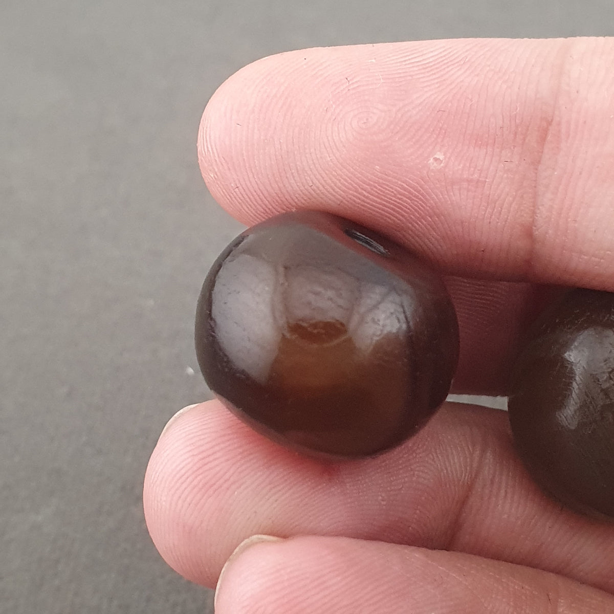 Vintage Himalayan Tire Shape Natrual Suliemani Agate Beads Lot of 2