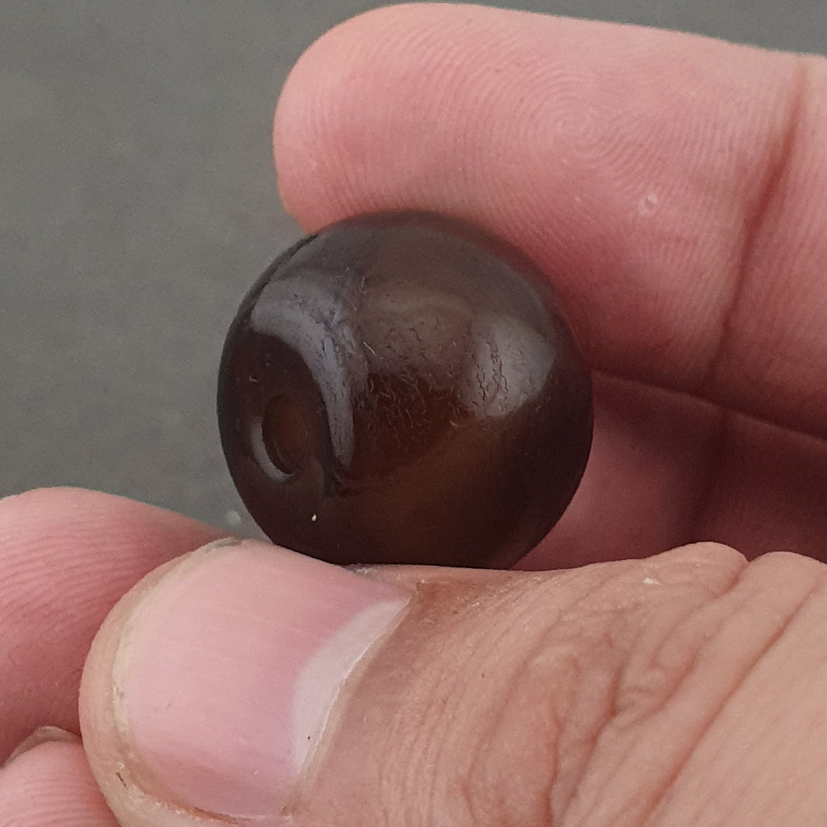 Vintage Himalayan Tire Shape Natrual Suliemani Agate Beads Lot of 2