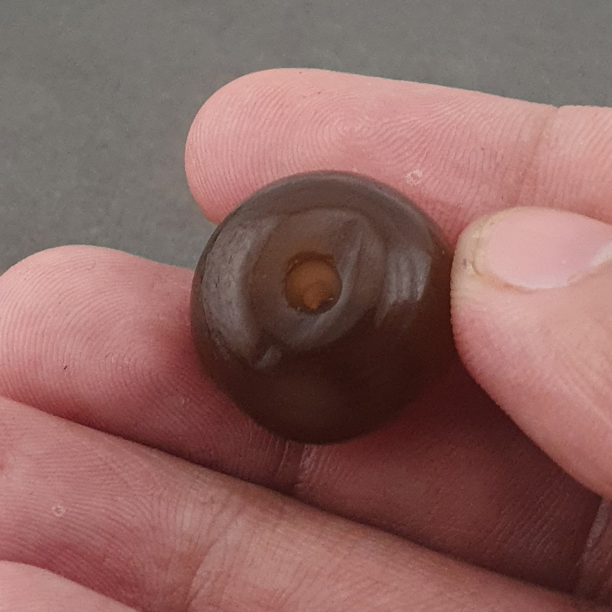 Vintage Himalayan Tire Shape Natrual Suliemani Agate Beads Lot of 2