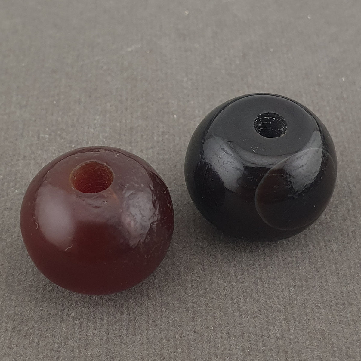Vintage Himalayan Natrual Eyes Suleimani Agate Beads Amulet Lot of 2