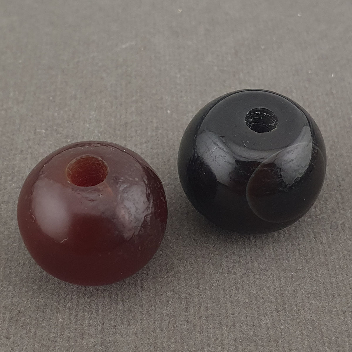 Vintage Himalayan Natrual Eyes Suleimani Agate Beads Amulet Lot of 2