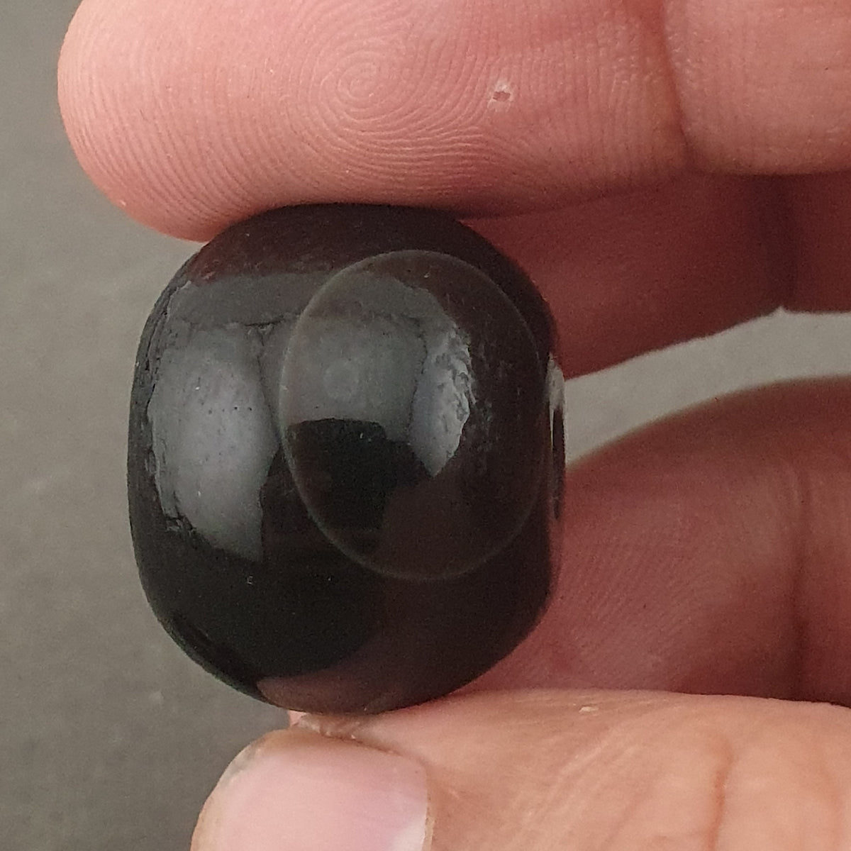 Vintage Himalayan Natrual Eyes Suleimani Agate Beads Amulet Lot of 2