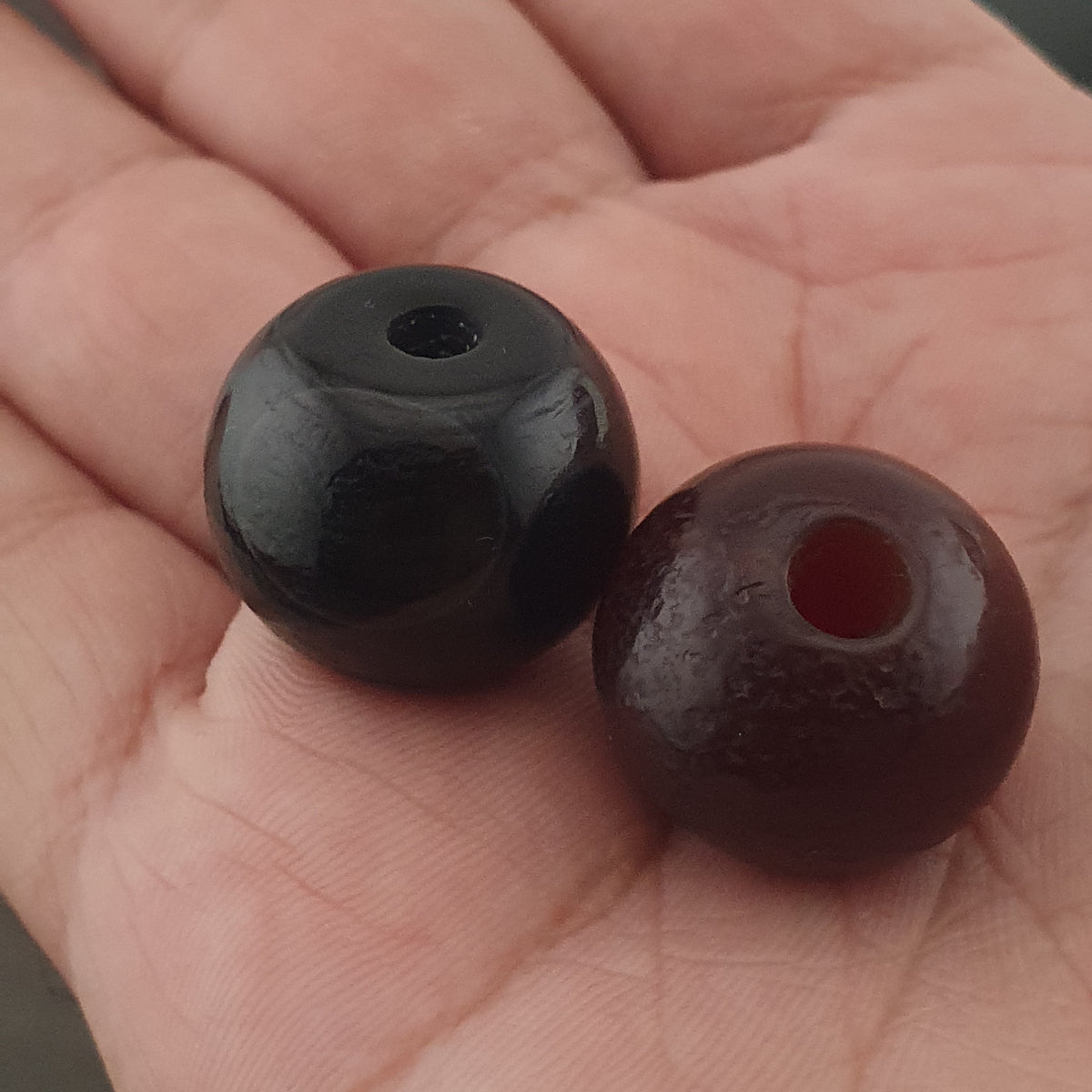 Vintage Himalayan Natrual Eyes Suleimani Agate Beads Amulet Lot of 2
