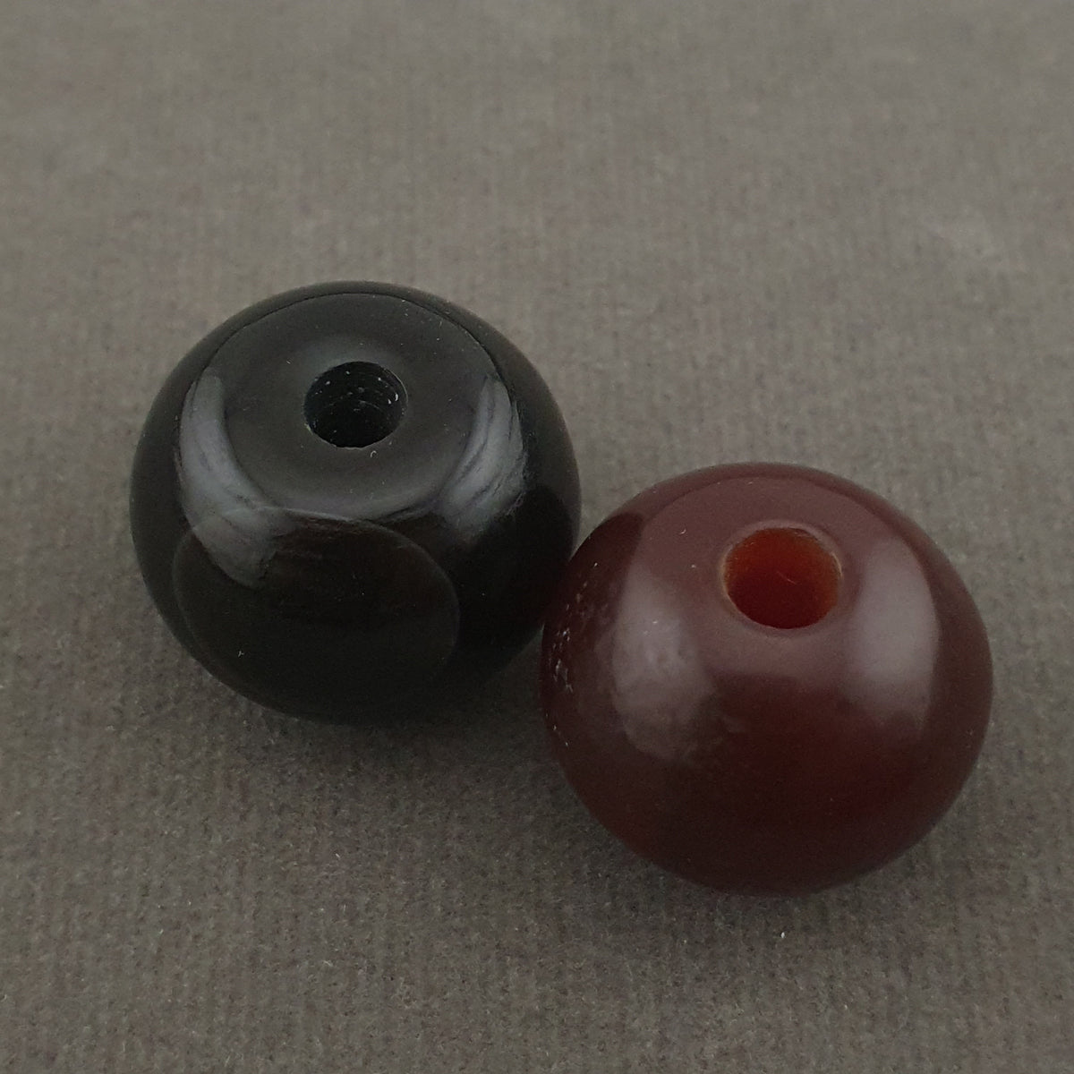 Vintage Himalayan Natrual Eyes Suleimani Agate Beads Amulet Lot of 2