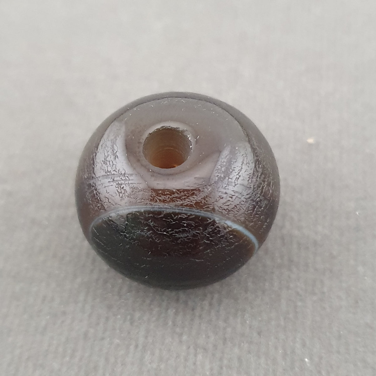 Vintage Himalayan Natrual Eyes Tire Shape Suliemani Agate Bead Amulet