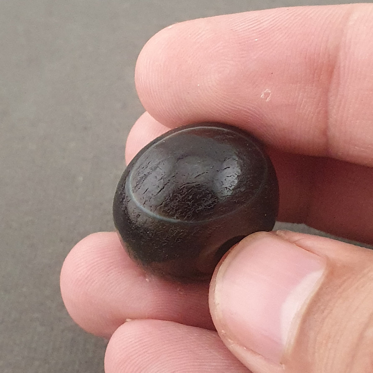 Vintage Himalayan Natrual Eyes Tire Shape Suliemani Agate Bead Amulet