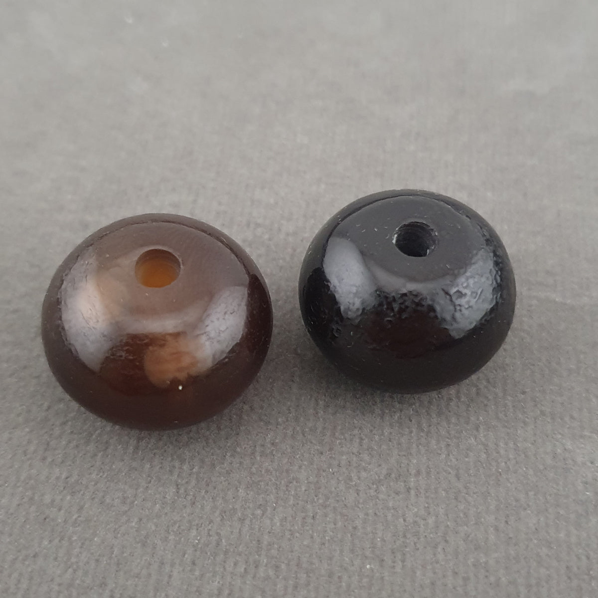Vintage Natural Eyes Hiamalayan Suliemani Lot of 2 Tire Shape Agate Beads