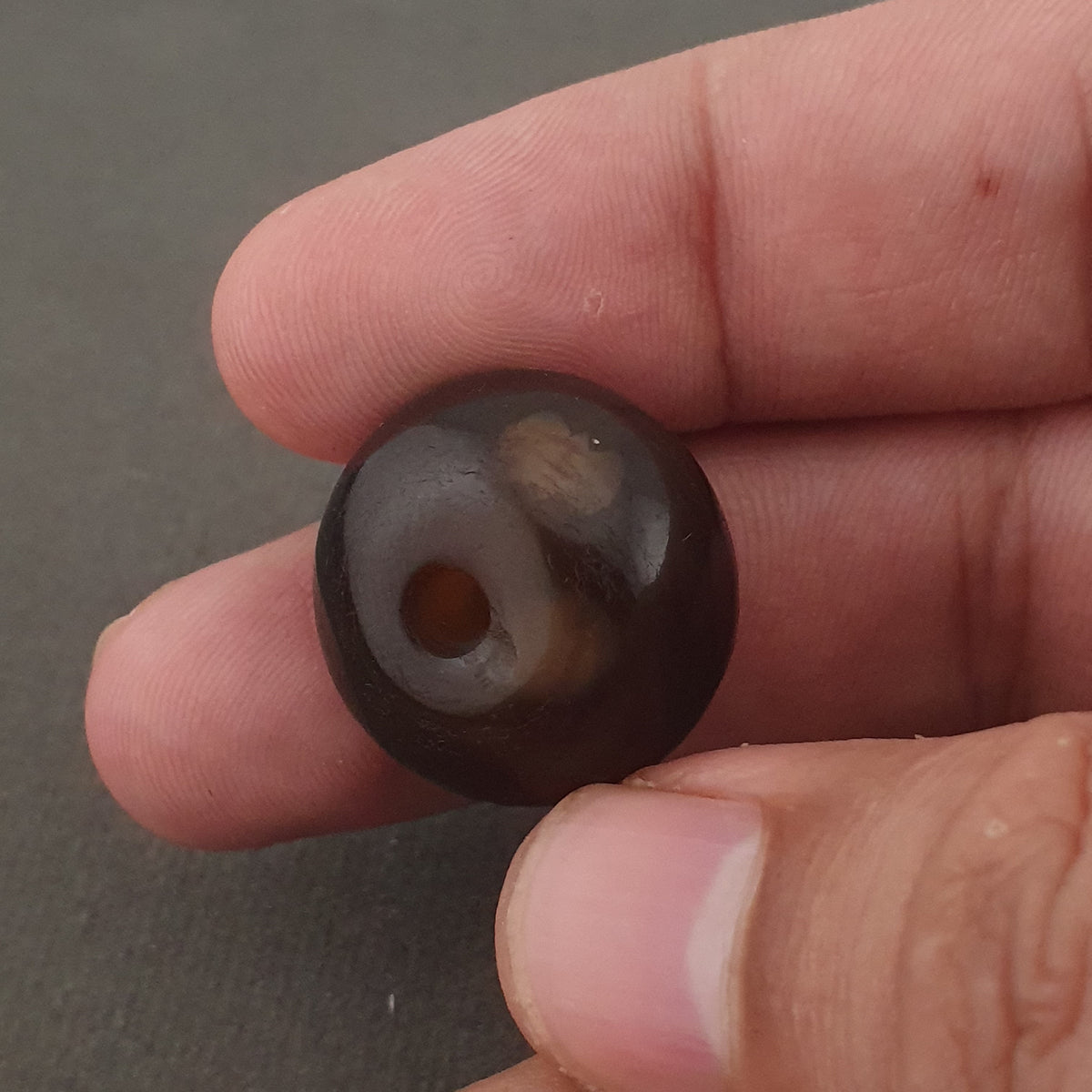 Vintage Natural Eyes Hiamalayan Suliemani Lot of 2 Tire Shape Agate Beads