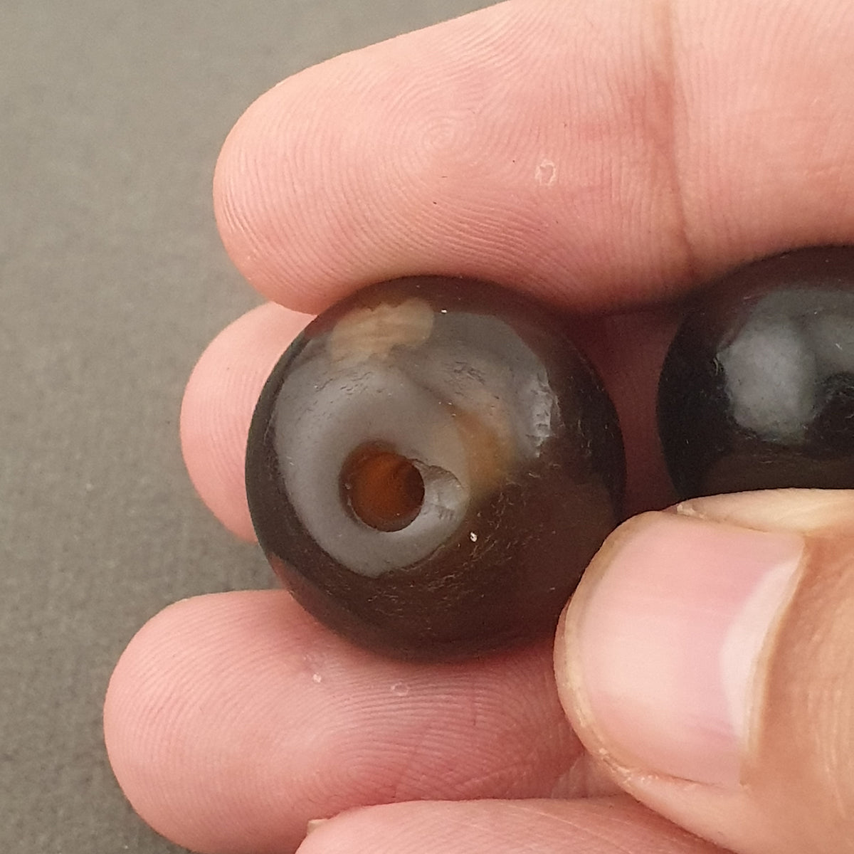 Vintage Natural Eyes Hiamalayan Suliemani Lot of 2 Tire Shape Agate Beads