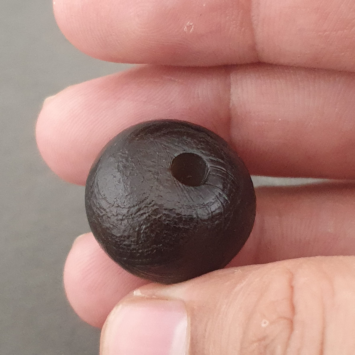 Vintage Natrual Himalayan Suliemani Agate Bead Amulet