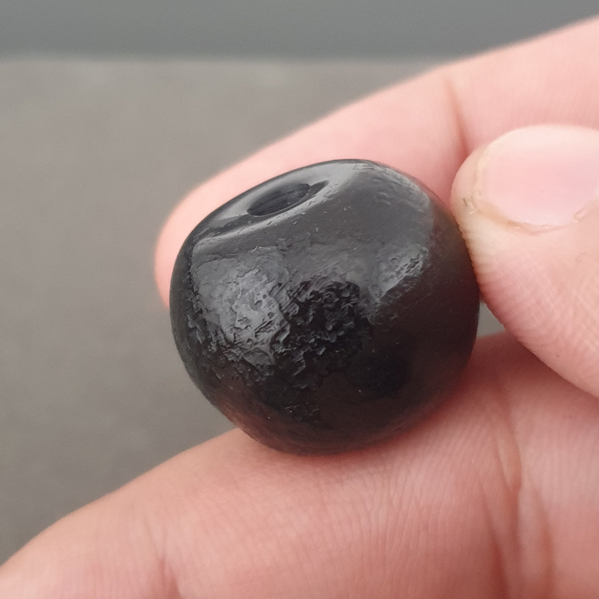 Lot of 2 Vintage Himalayan Natural Suliemani Agate Bead Amulet