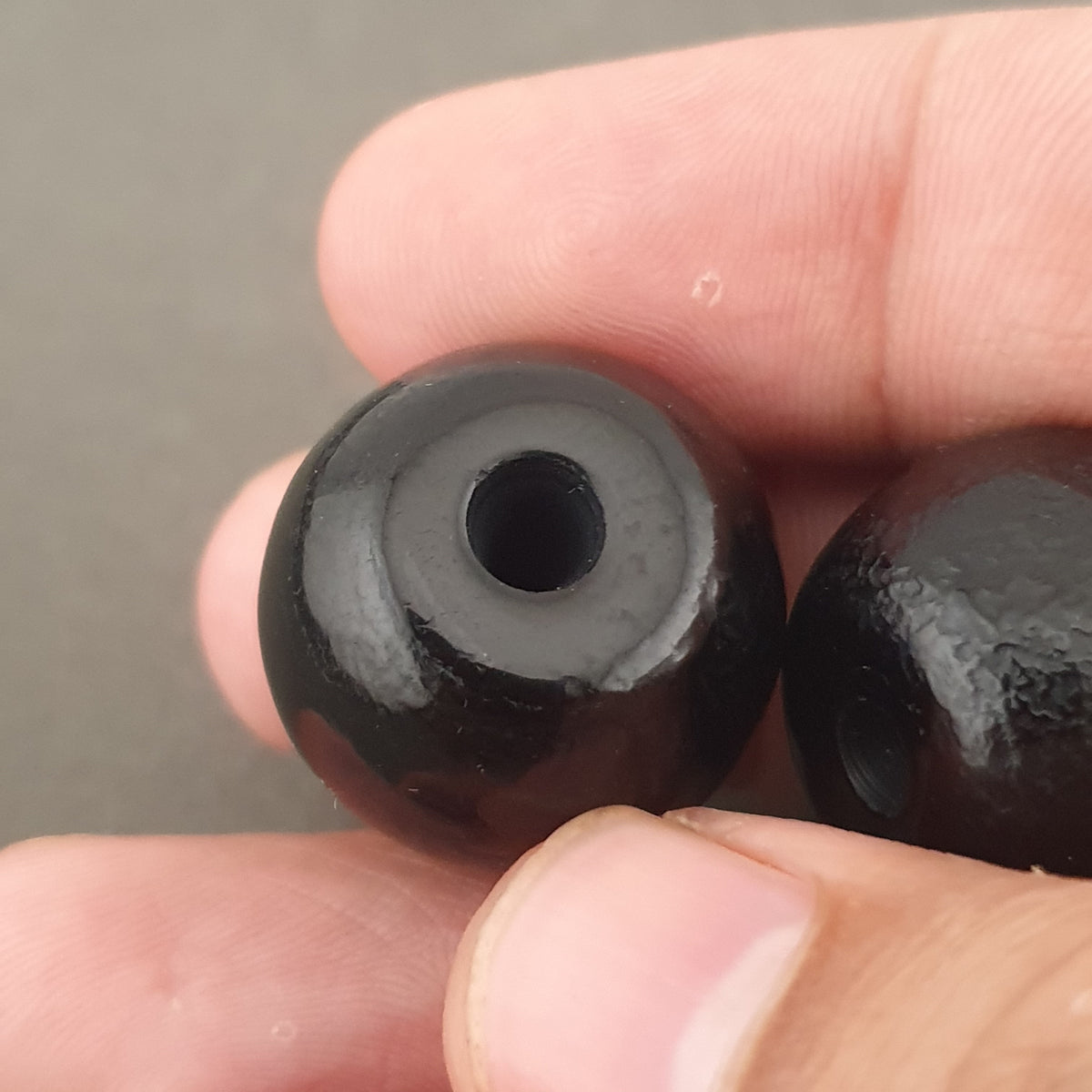 Lot of 2 Vintage Himalayan Natural Suliemani Agate Bead Amulet