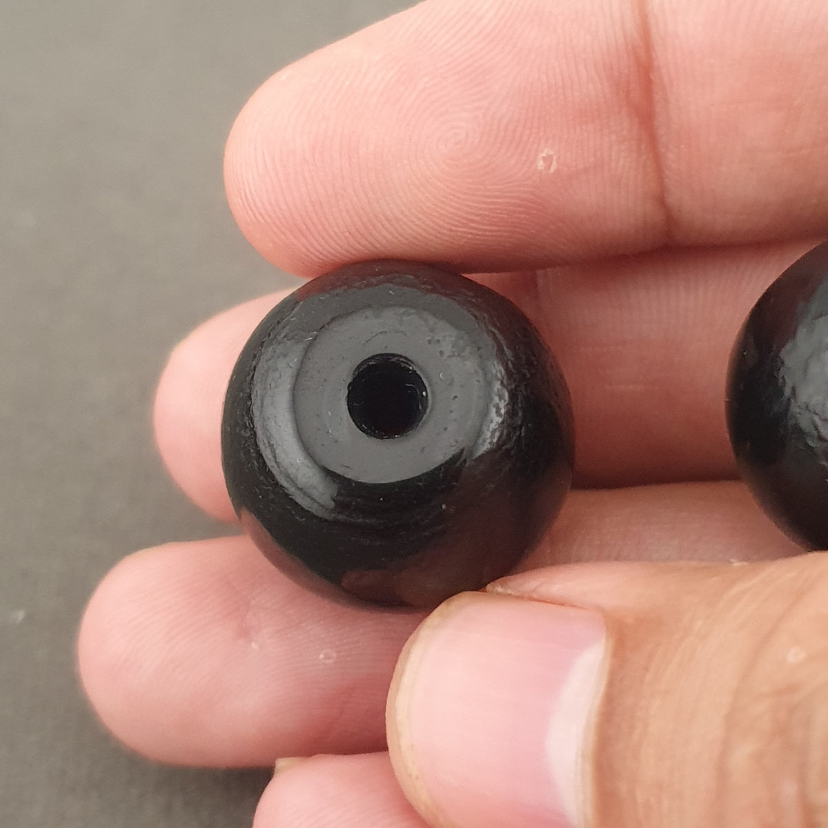 Lot of 2 Vintage Himalayan Natural Suliemani Agate Bead Amulet