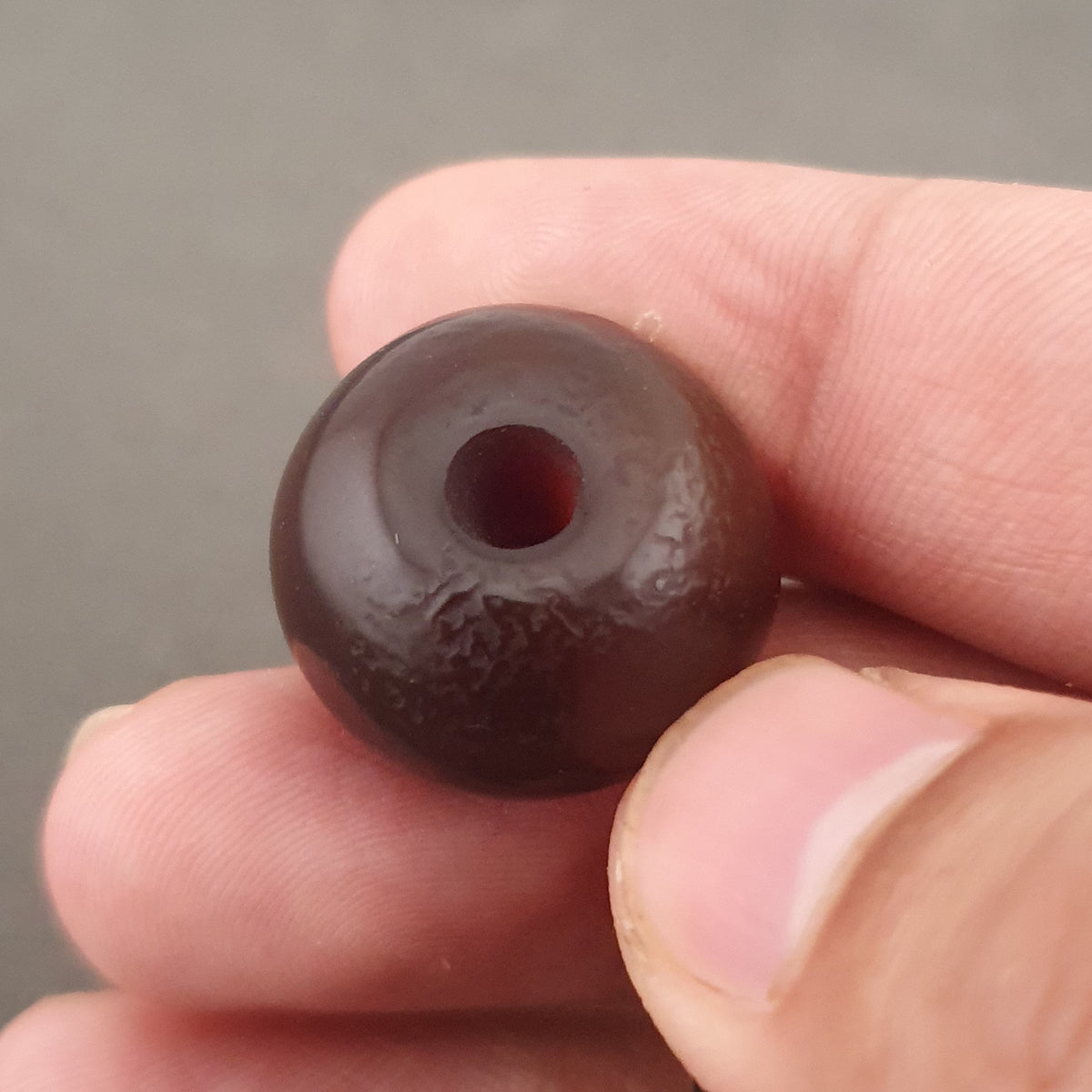 Vintage Lot of 2 Tire Shape Natural Suliemani Agate Beads