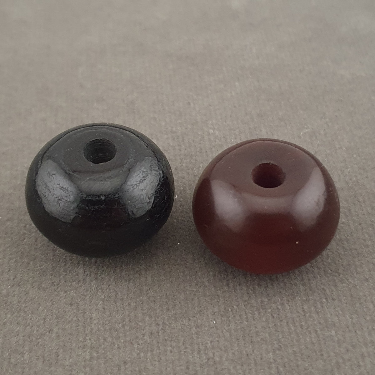 Vintage Lot of 2 Tire Shape Natural Suliemani Agate Beads