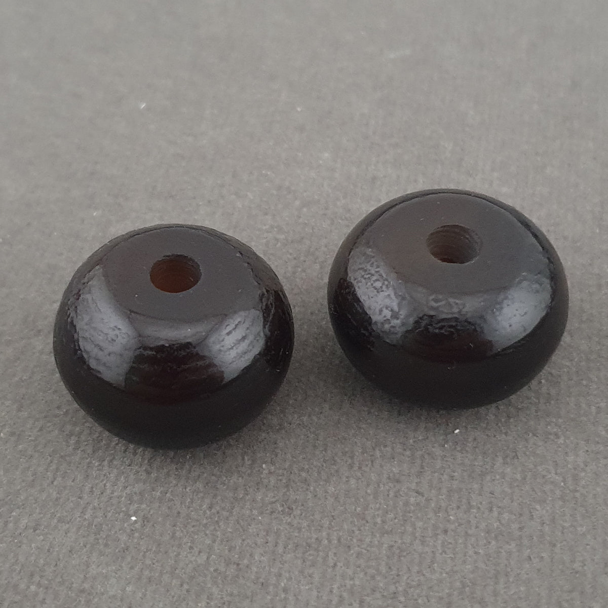 Vintage Lot of 2 Himalayan Natrual Agate Bead Amulet