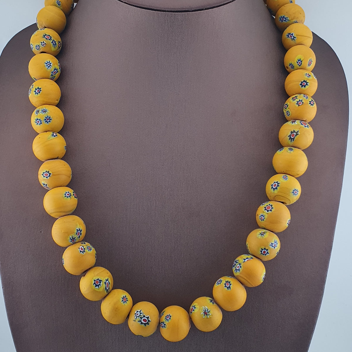 Vintage Venetian Style Floral Yellow Big Beads Strand Necklace