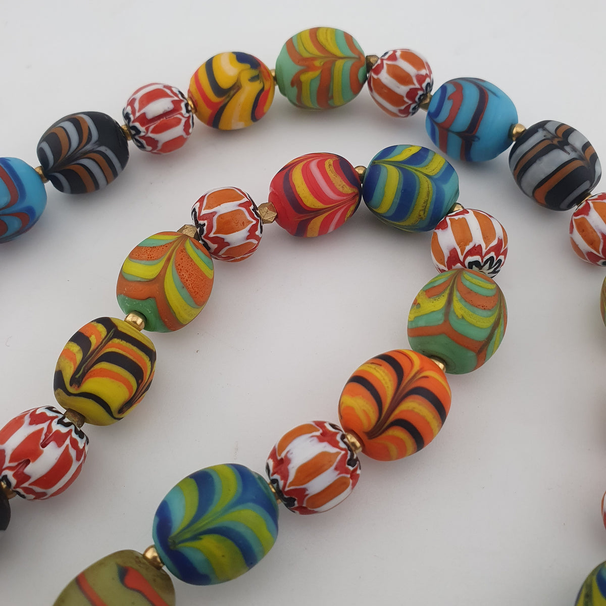 Vintage Venetian Style Mix Feather Desgin & Chevorn Glass Beads Necklace