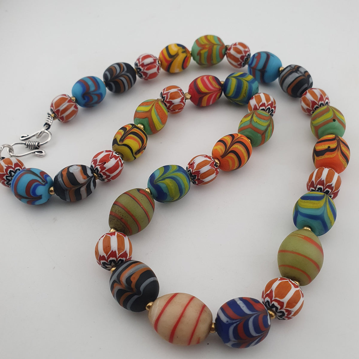 Vintage Venetian Style Mix Feather Desgin & Chevorn Glass Beads Necklace