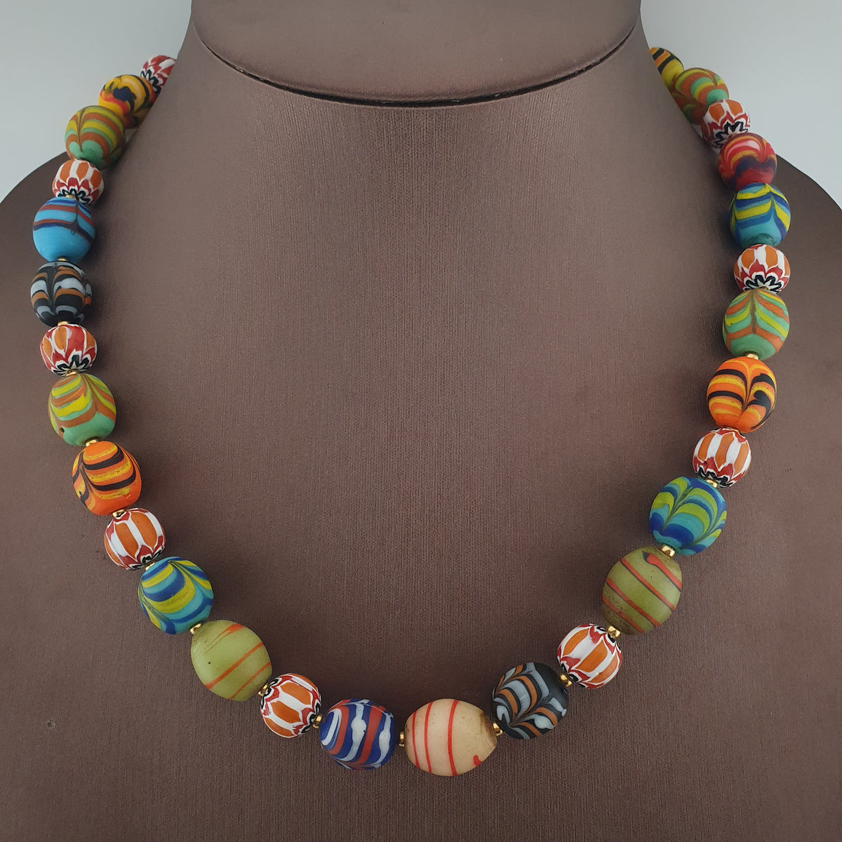 Vintage Venetian Style Mix Feather Desgin & Chevorn Glass Beads Necklace