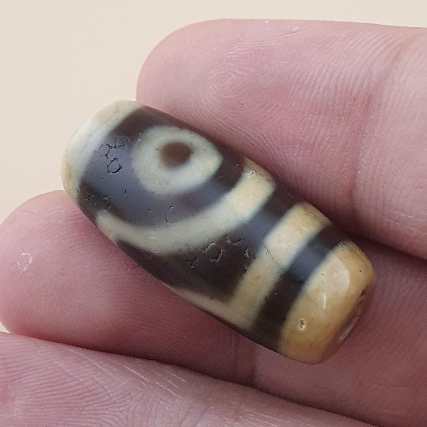 Vintage Himalayan Tibetan 2 Eyes Agate Dzi Bead Amulet