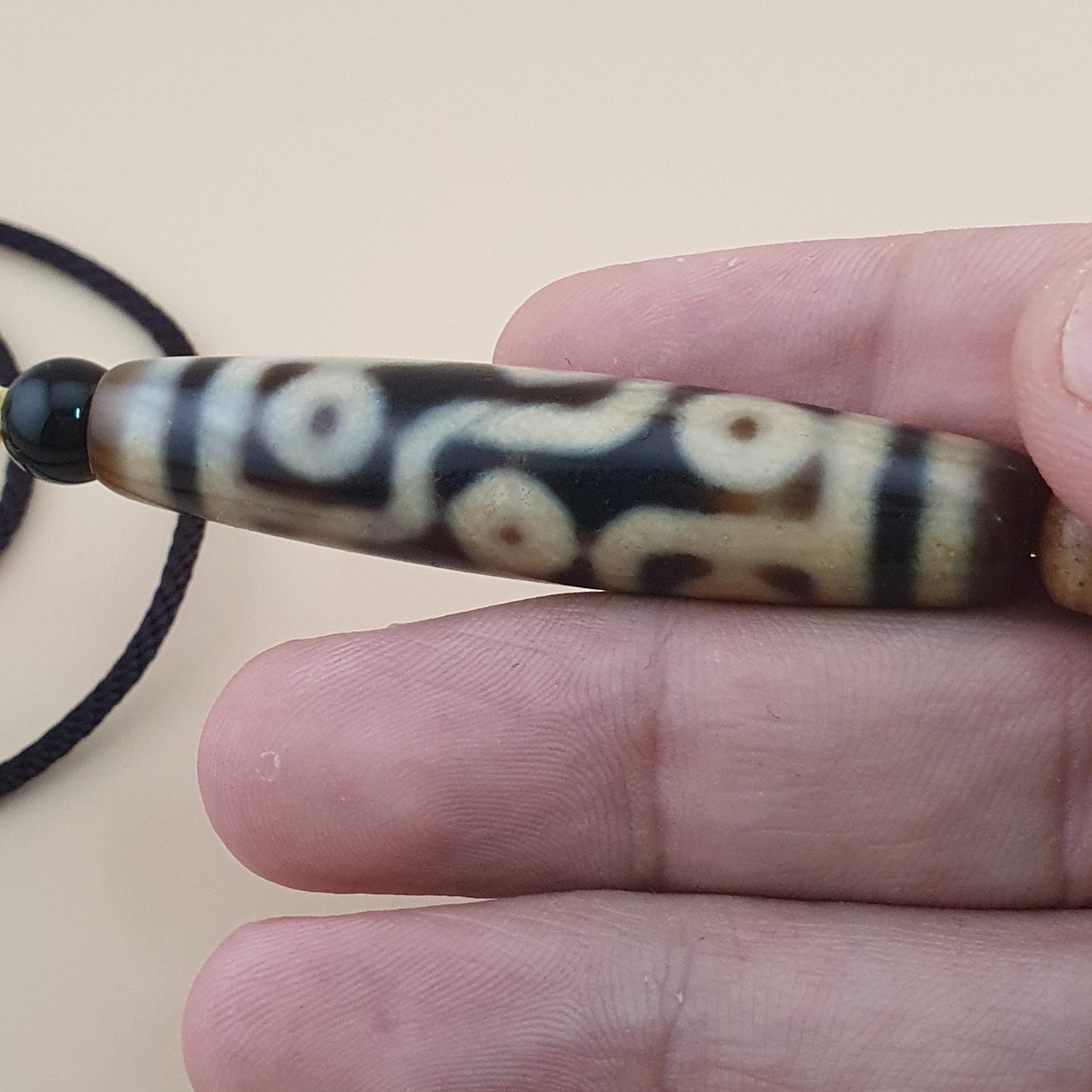 Vintage Himalayan Tibetan 9 Eyes Agate Bead Amulet