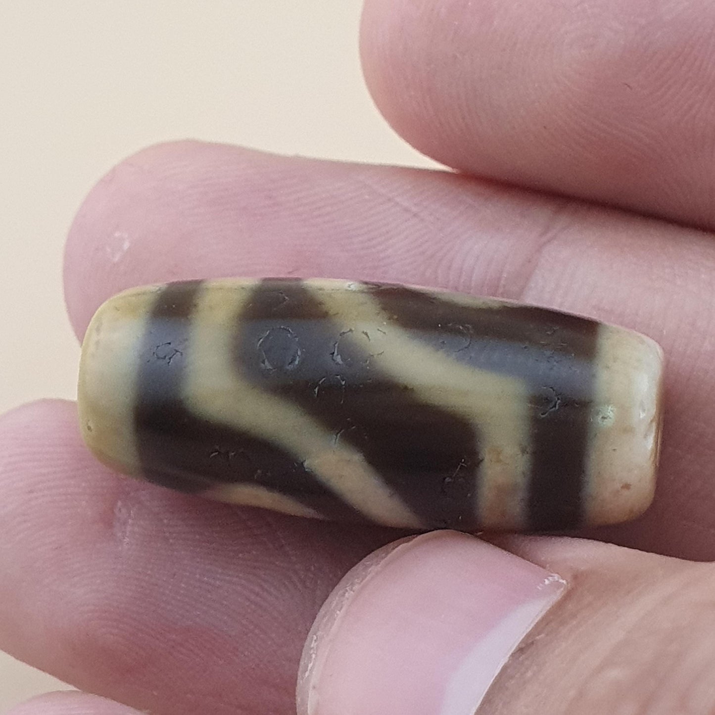 Vintage Himalayan Tibetan 2 Eyes Agate Dzi Bead Amulet