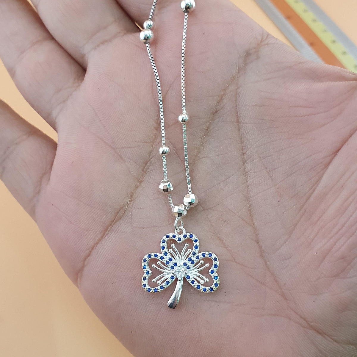 Elegant 925 Sterling Silver Four-Leaf Clover Pendant Blue & White Zirconia Stones Silver Chain