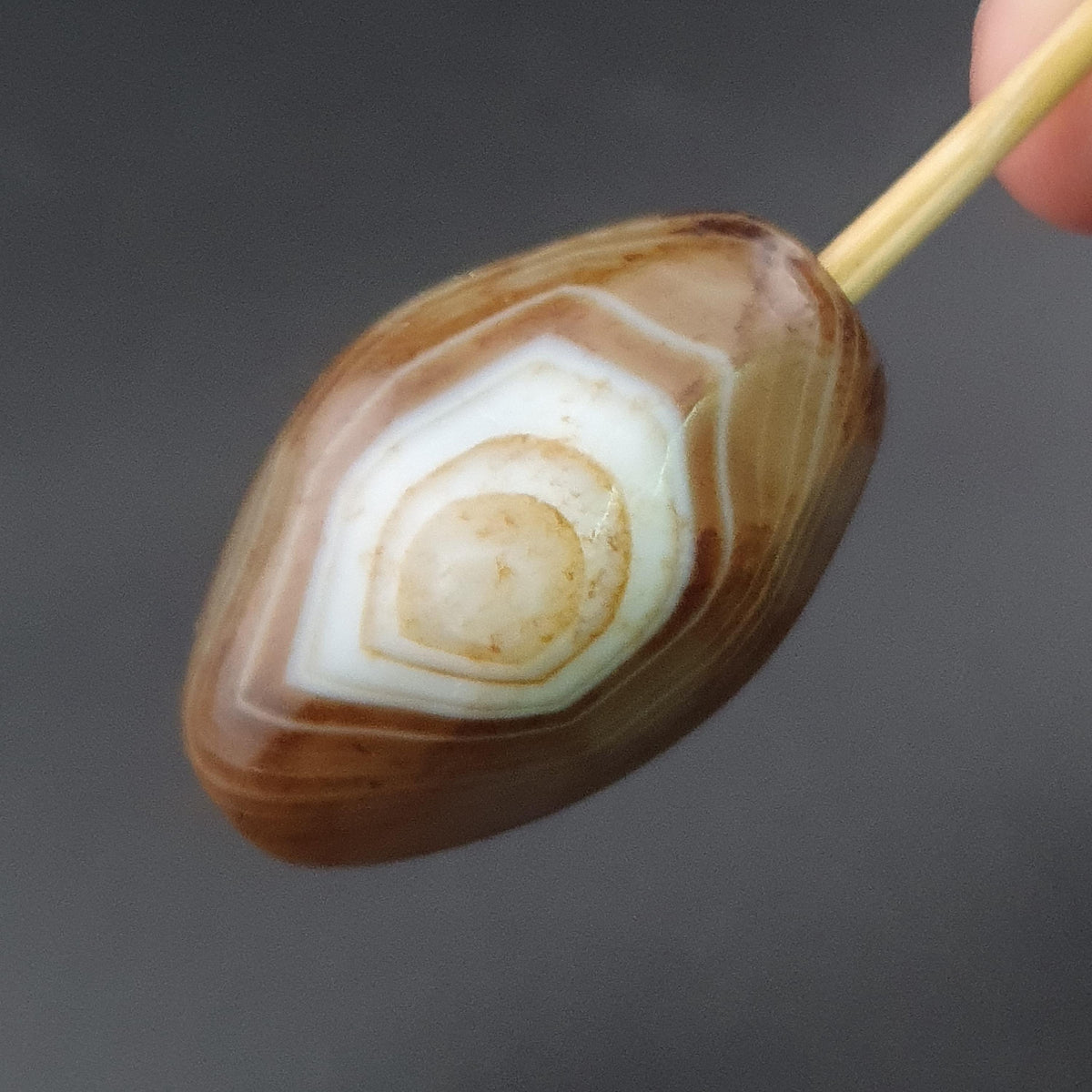 Vintage Suliemani Eye Agate Bead Amulet: Natural Gemstone (32.4mm)