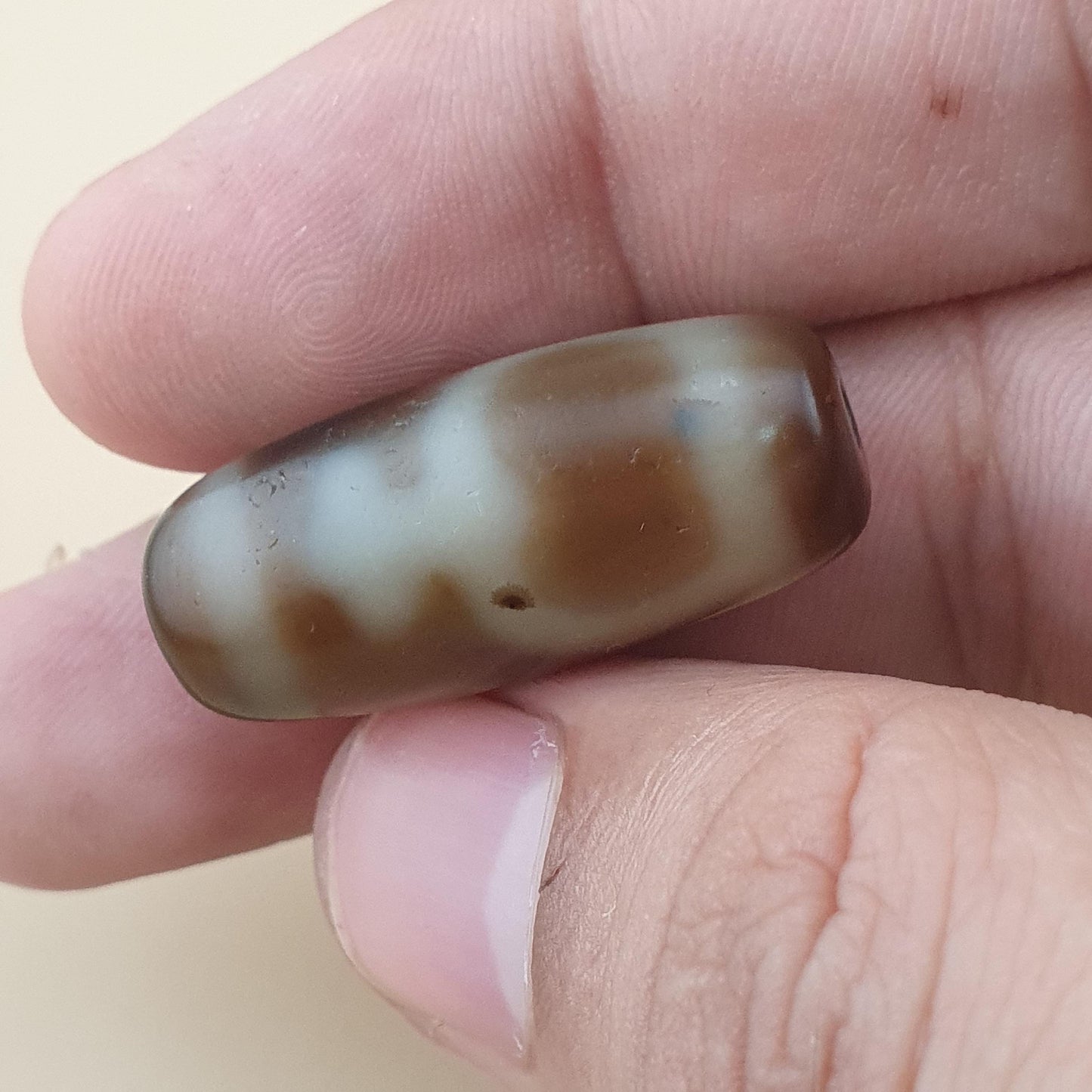Vintage Himalayan Tibetan Treasure Vase & Stripe Pattern Agate Dzi Beads