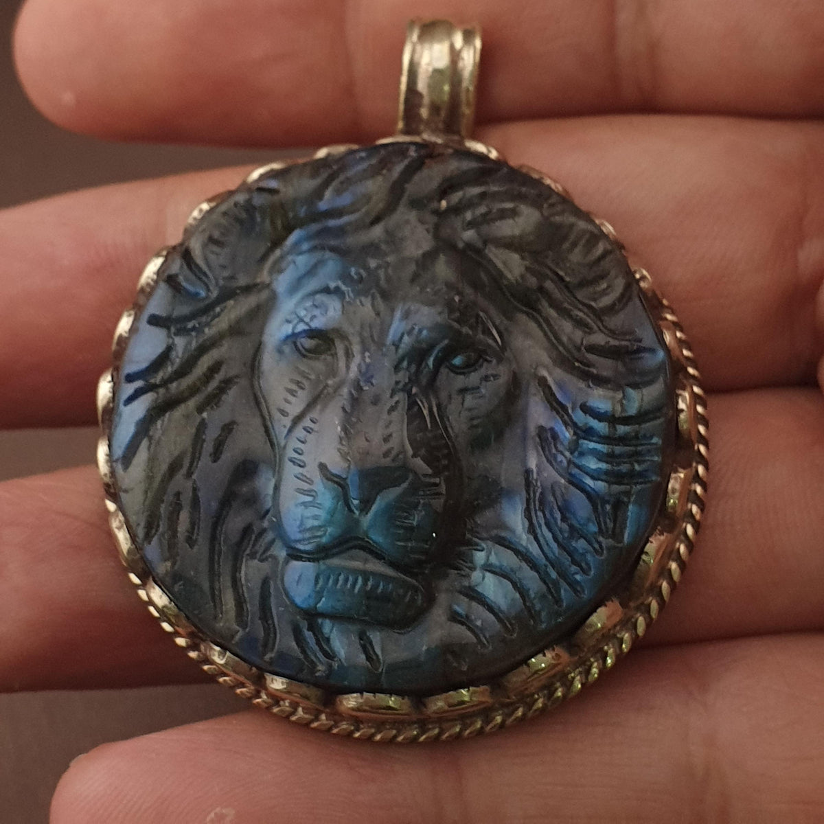Handmade Vintage Labradorite Lion Face Brass Floral Design Pendant