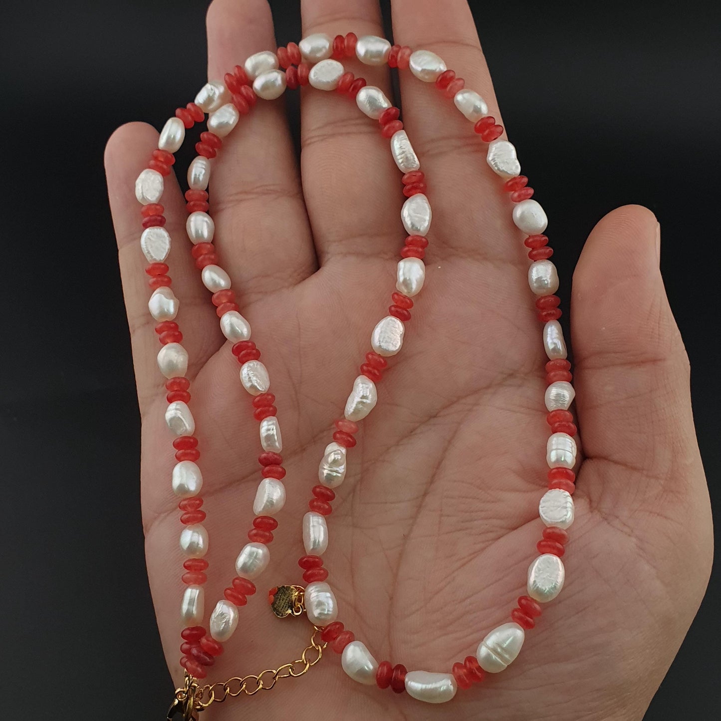 Delicate Freshwater Pearl and Rose Quartz Beads Necklace