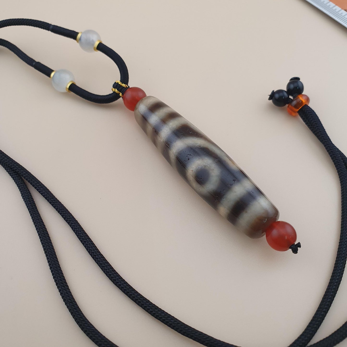 Vintage Himalayan Tibetan 2 Eyes Agate Dzi Bead Amulet