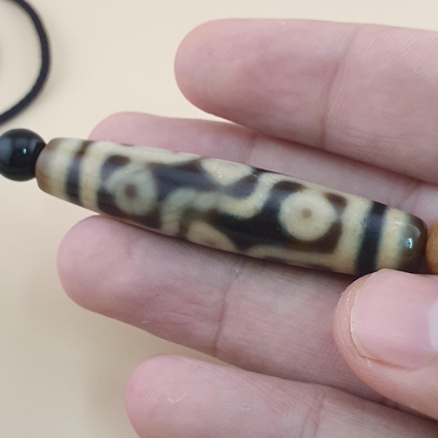 Vintage Himalayan Tibetan 9 Eyes Agate Bead Amulet