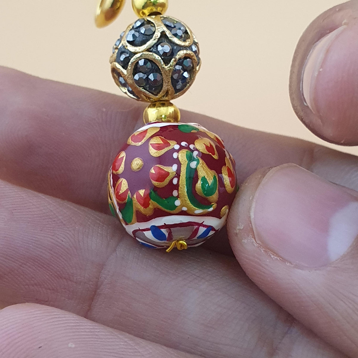 Boucles d'oreilles pendantes en émail coloré faites à la main au design afghan