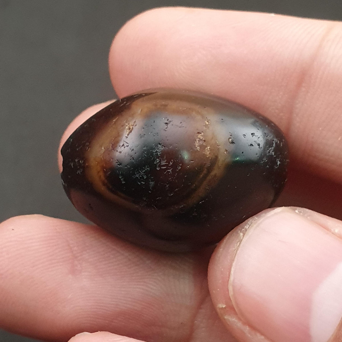 Rare Perle Amulette en Agate Naturelle de Suliemani Vintage