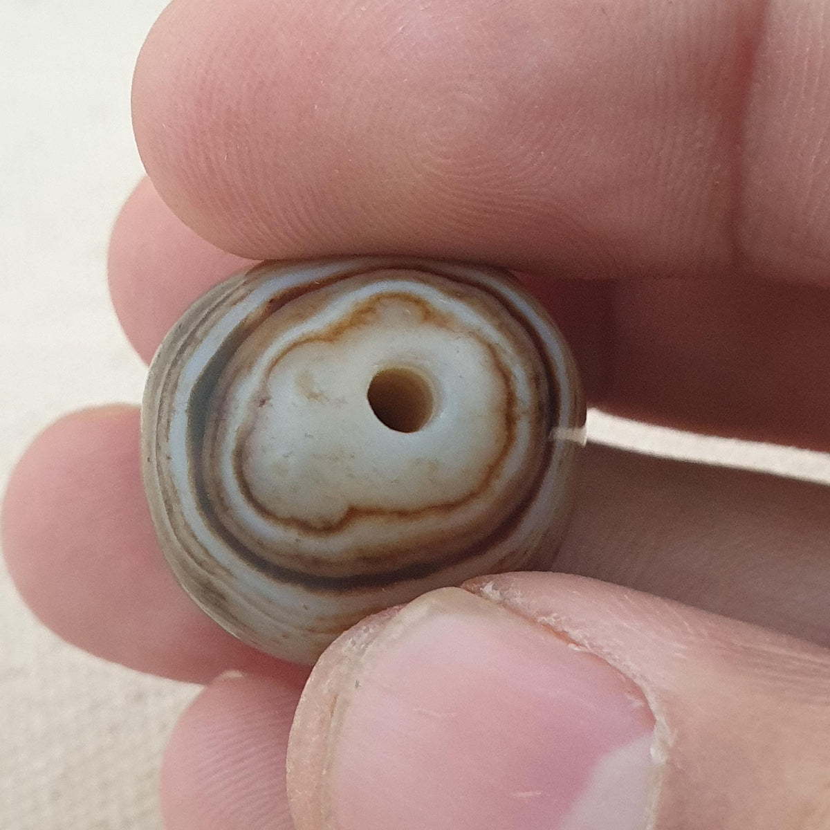 Natural Eyes Pattern Suliemani Agate Bead Amulet