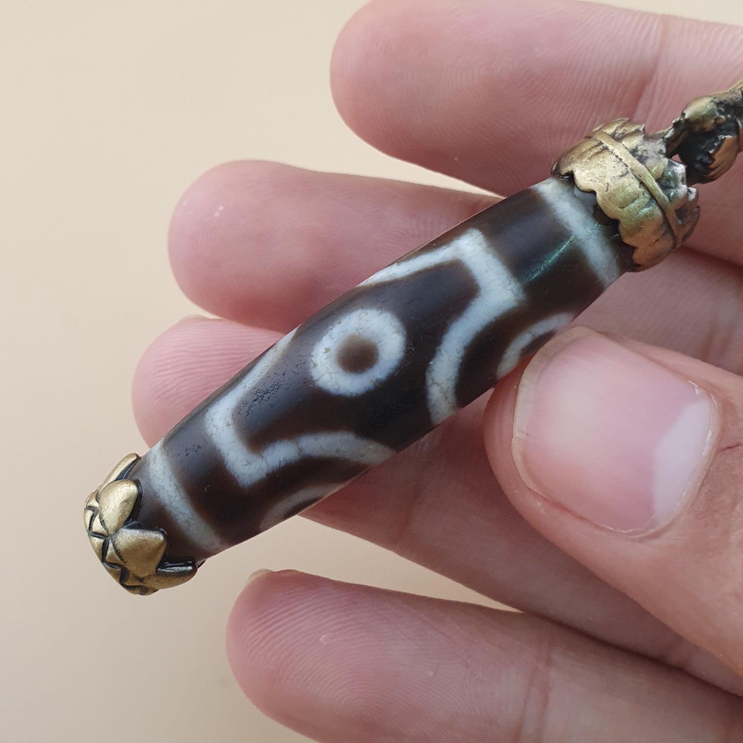 Vintage 6 Augen Himalaya Tibet Achatperle Messing Anhänger