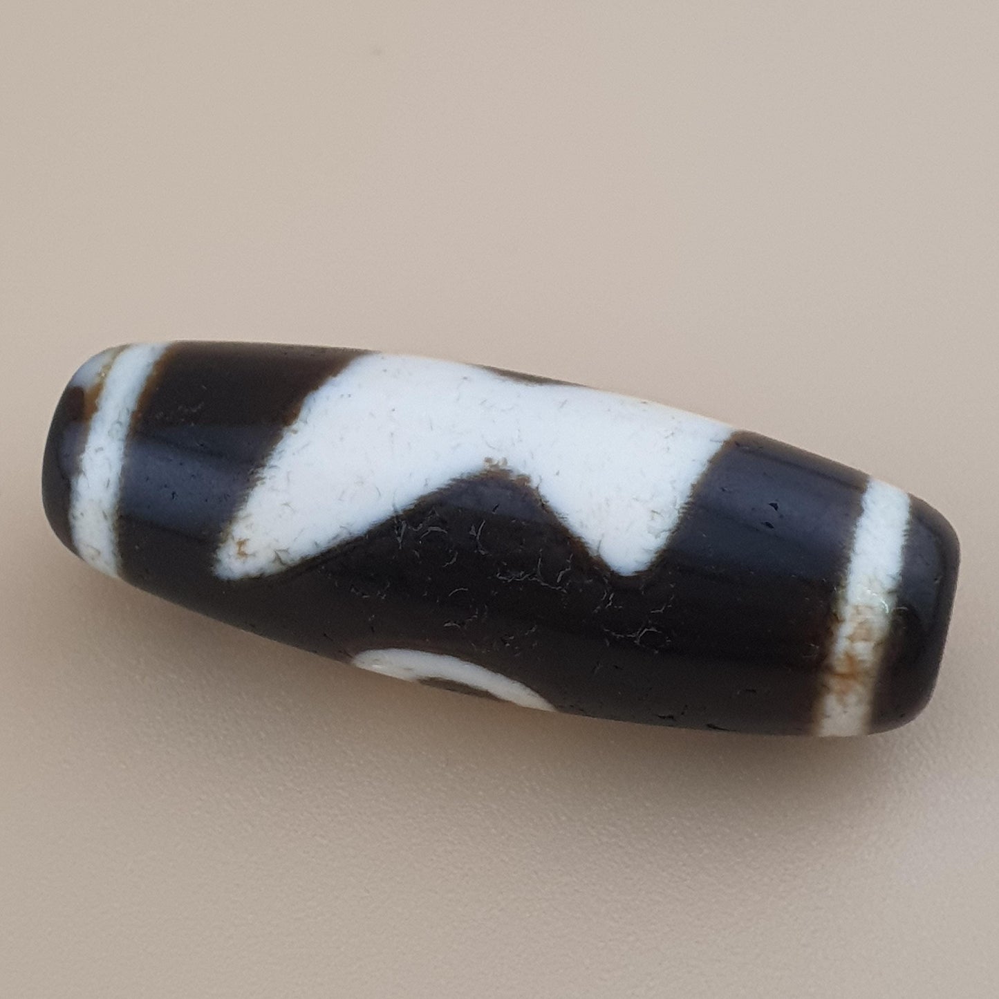 Vintage Himalayan Tibetan Floral & Energy Motif Agate Dzi Amulet