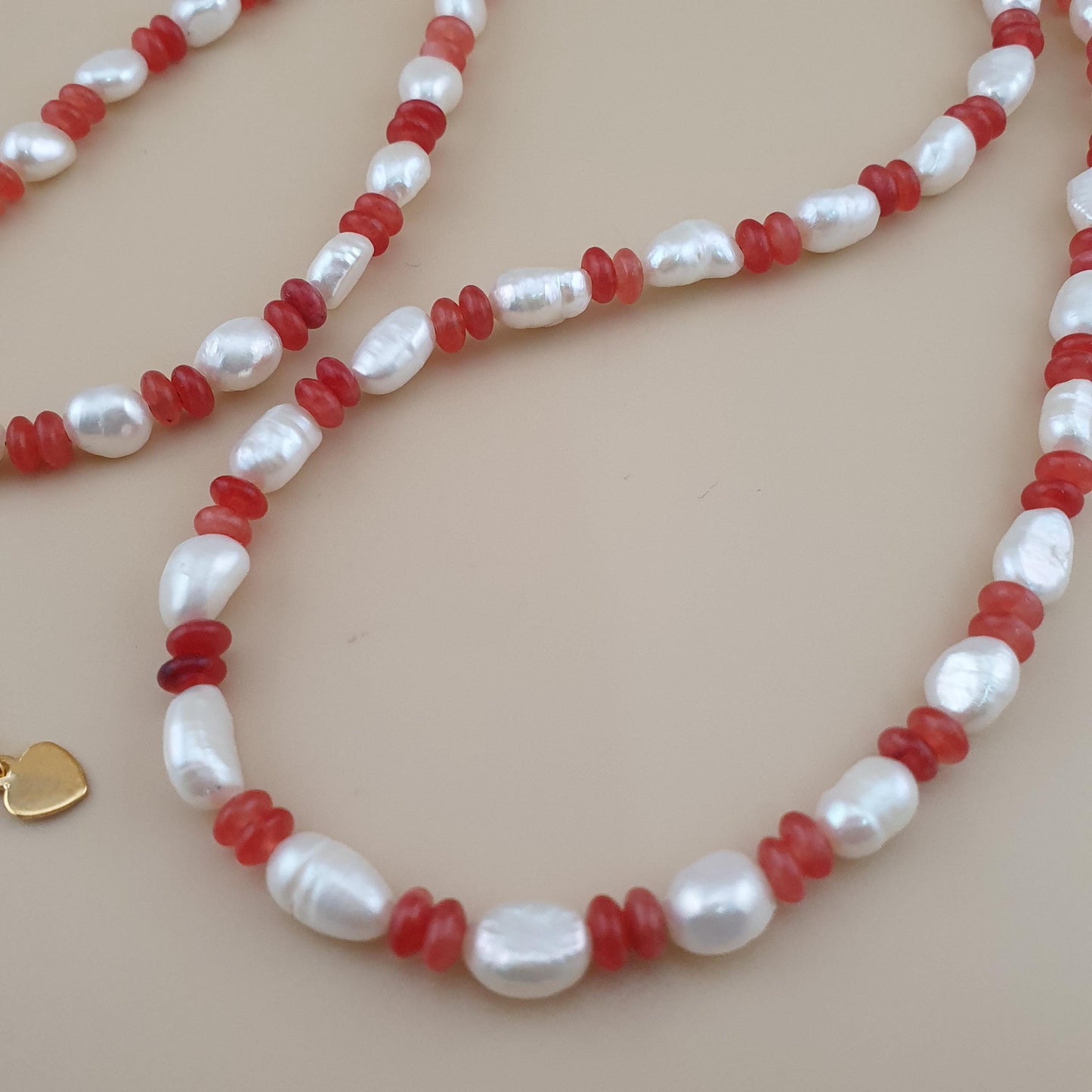 Delicate Freshwater Pearl and Rose Quartz Beads Necklace