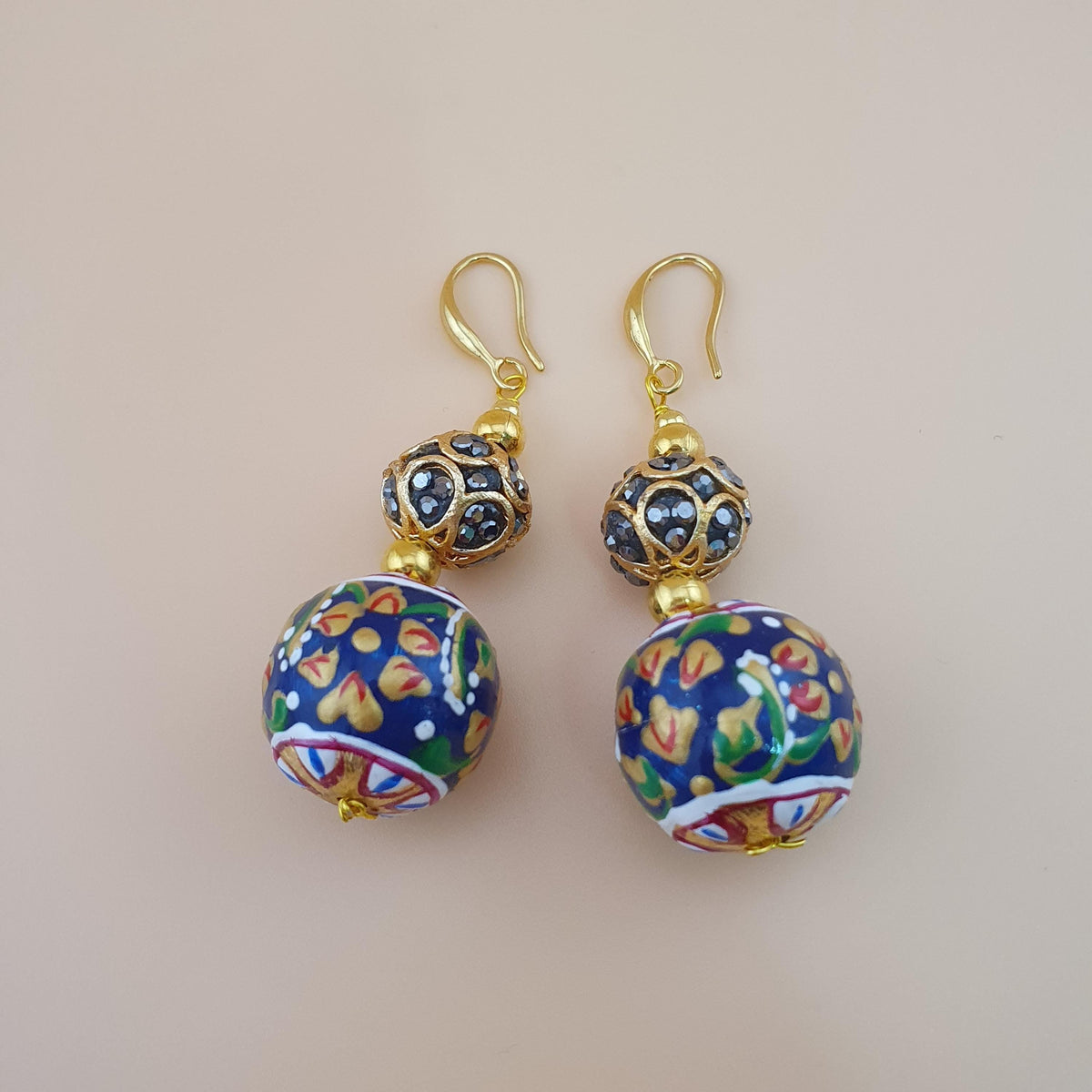 Boucles d'oreilles pendantes en émail faites à la main : Design afghan plaqué or