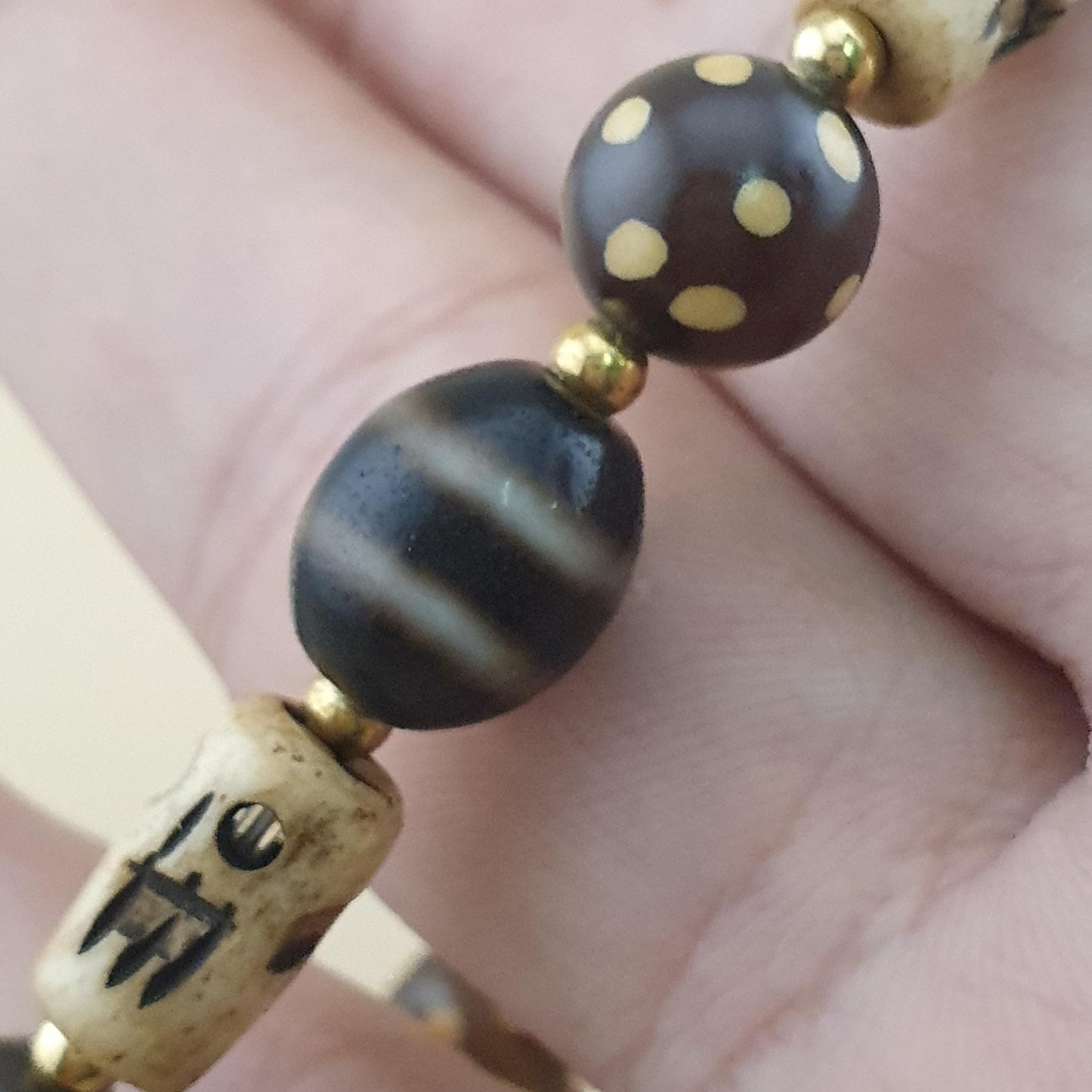 Vintage Himalayan Dzi Bracelet Two Eyes Agate & Striped Agate Beads