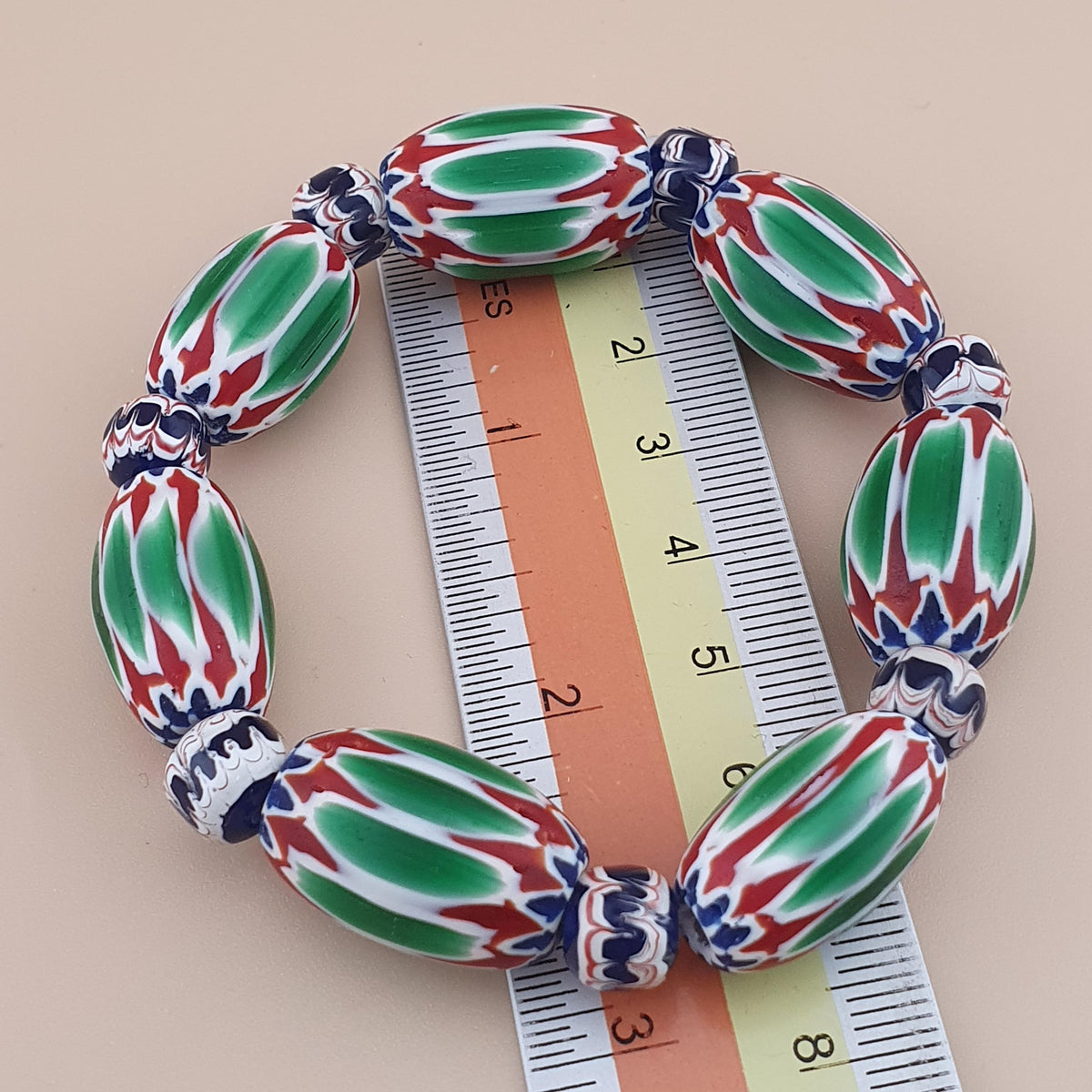 Armband mit Chevron-Perlen im venezianischen Vintage-Stil