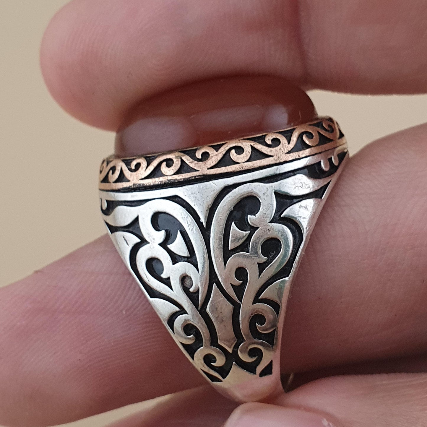 Handgefertigter, Vintage-inspirierter Achatring aus 925er Sterlingsilber