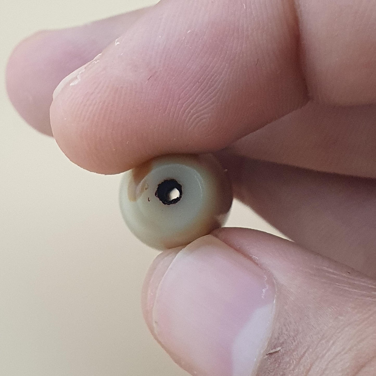 Vintage Middle Eastern Yemeni Suliemani Natural Eye Agate Bead Amulet