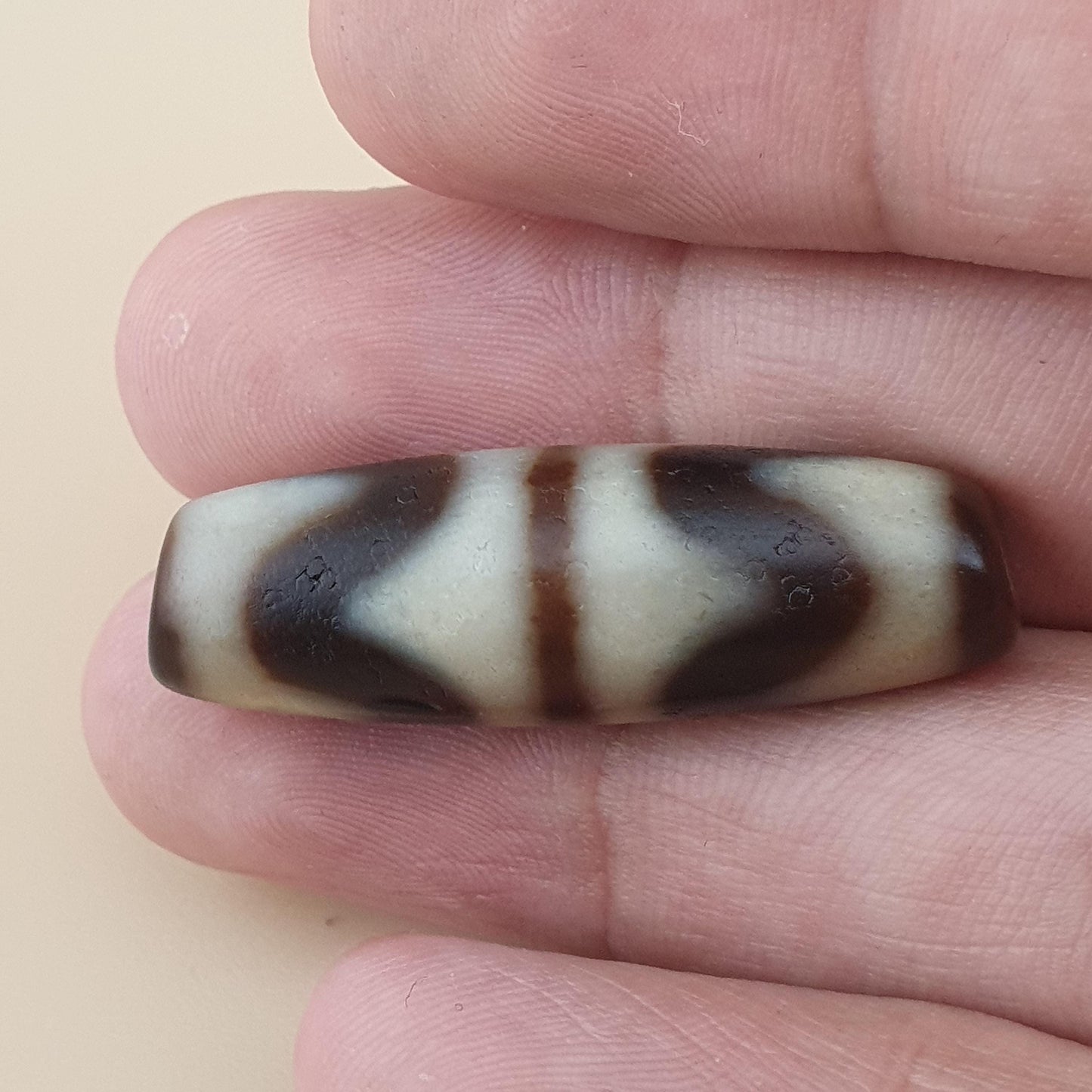 Vintage ZigZag Pattern Himalayan Tibetan Dzi Bead Amulet