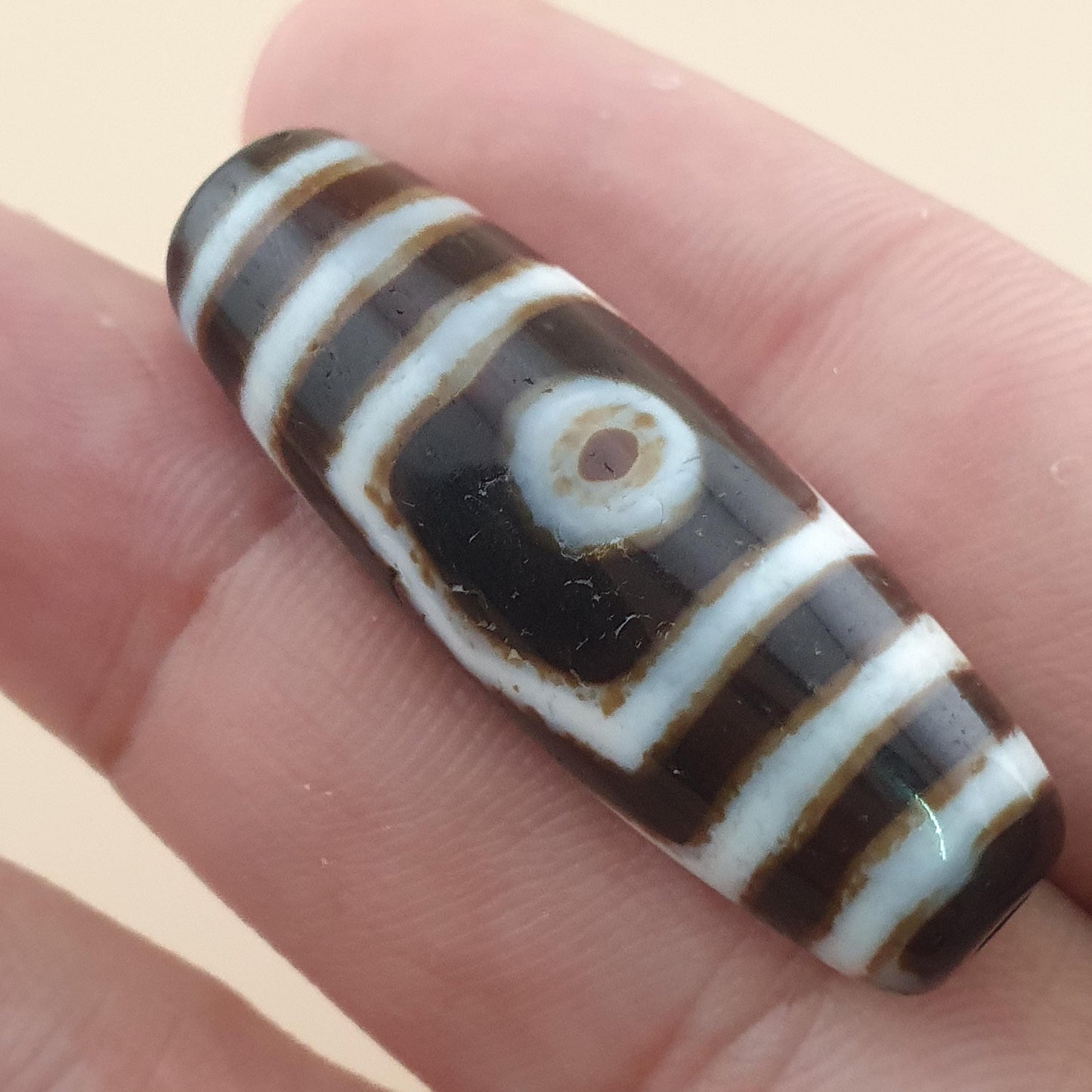 Vintage Himalayan Tibetan 3 Eyes Agate Dzi Bead Amulet