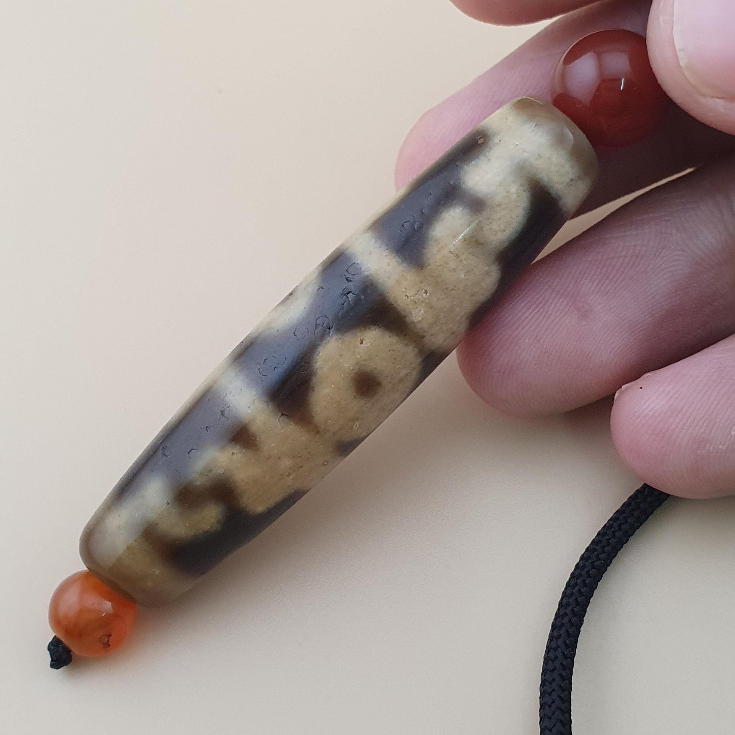 Vintage 3 Eyes Unique Pattern Himalayan Tibetan Agate Dzi Bead Amulet